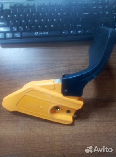 Крышка тормоза цепи в сборе бензопилы