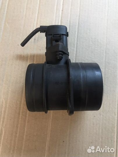 Расходомер воздуха Audi A6 C6/ A4 B7 2.0TDI