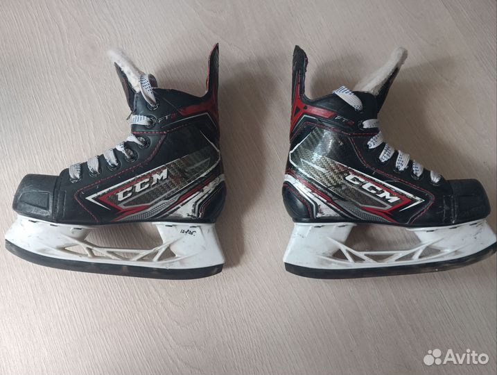 Детские профессиональные коньки CCM Jetspeed FT2