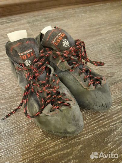 Скальные туфли Ushba