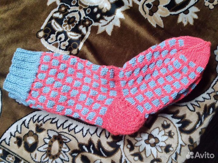 Вязанный комплект и носки