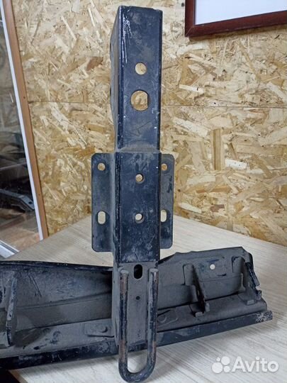 Кронштейн бампера задний Ford Transit 8 2014+