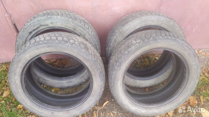 Bridgestone Blizzak DM-V2 225/55 R18