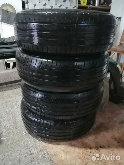 Dunlop SP Sport FM800 215/65 R16 98