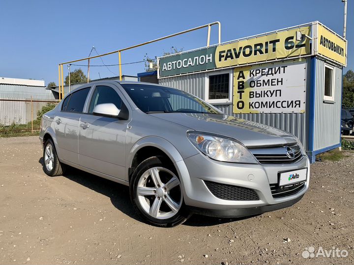 Opel Astra 1.8 МТ, 2012, 164 000 км