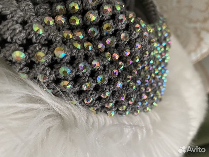 Шапка берет с кристаллами