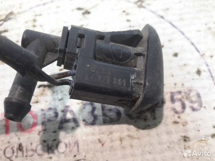 Форсунка омывателя стекла BMW 1 E87