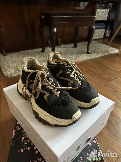 Зимние кроссовки ASH 39 размер