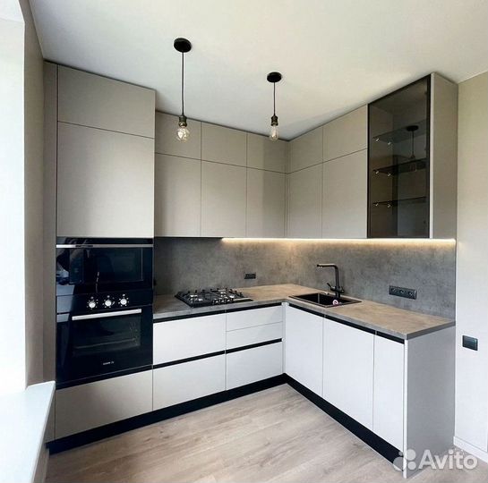 Кухонный гарнитур на заказ. Гapaнития дo 10 лeт