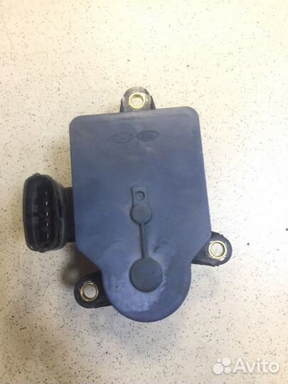 Моторчик заслонки отопителя Hyundai Santa Fe 4