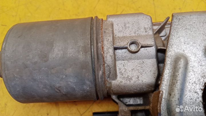 Моторчик стеклоочистителя передний Passat CC