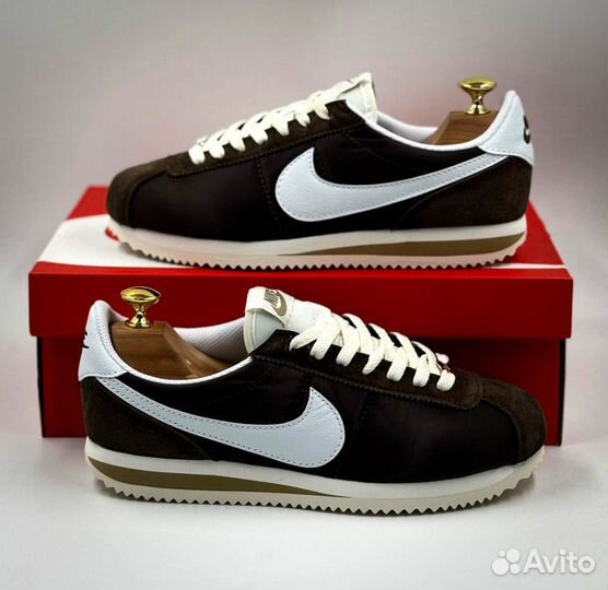 Женские кроссовки Nike Cortez