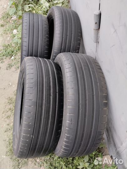 Nokian Tyres Hakka Black 2 SUV 235/55 R19 86T