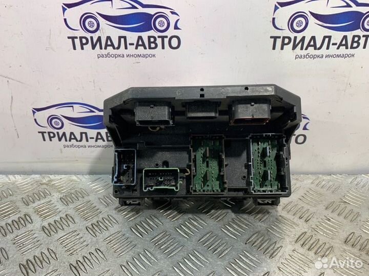 Блок предохранителей Jeep Grand Cherokee WK2 3.0