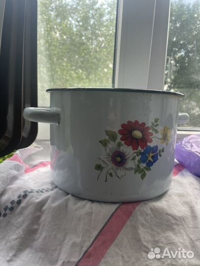 Кастрюля эмалированная