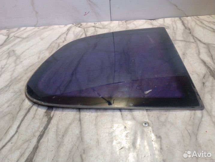 Стекло кузовное заднее правое Chevrolet Niva 21236