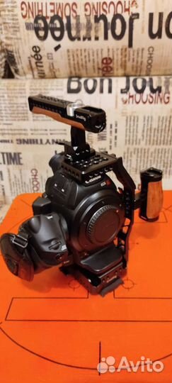 Кинокамера Canon C100 + допы+накамерный монитор