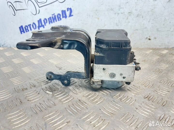 Блок abs Toyota Corolla ZRE151L 1zrfe 2006