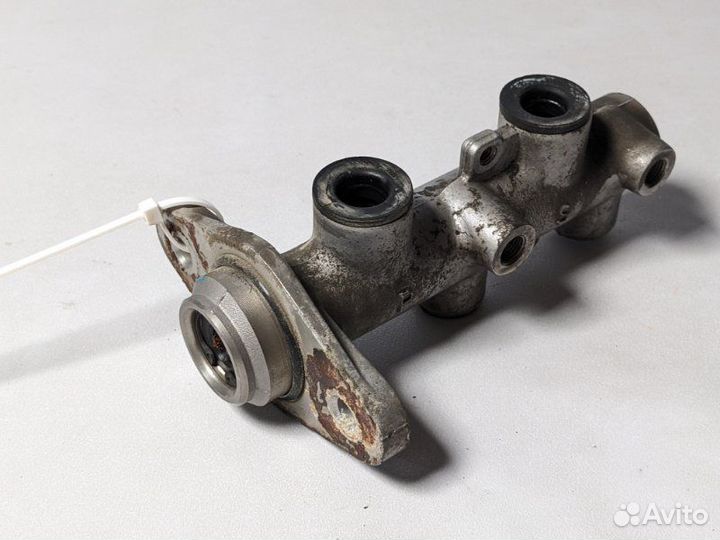 Цилиндр тормозной главный Hyundai Getz G4EA 2005