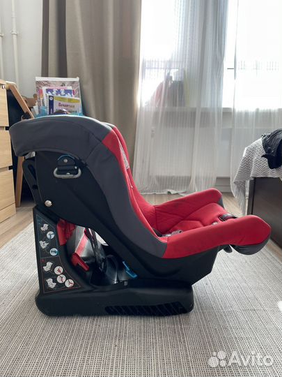 Детское автокресло от 0 до 18кг. chicco Eletta