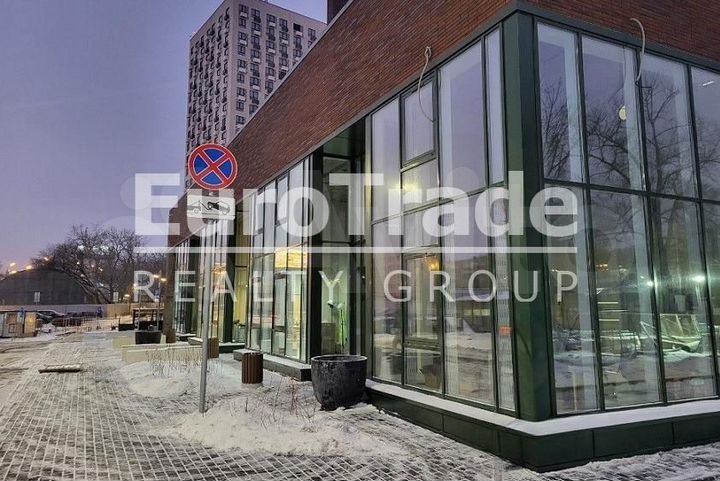 Сдам торговое помещение, 300 м²