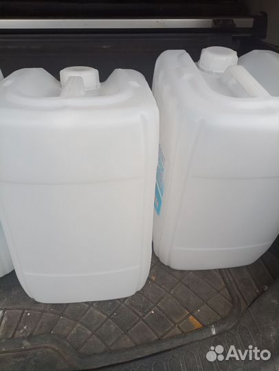 Канистра для воды пластик