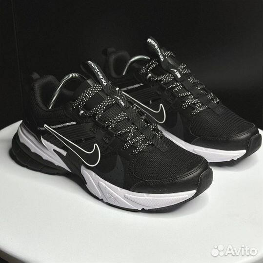 Кроссовки Nike V2K Run Runtekk black and white