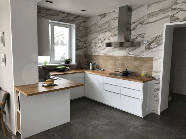 Дом 290 м² на участке 30 сот.