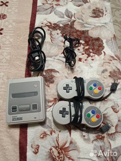 Приставка super Nintendo classic mini