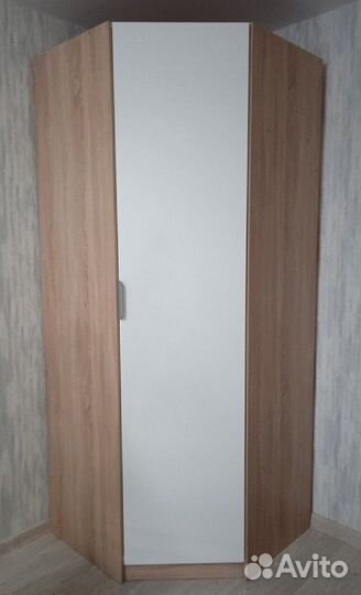 Угловой шкаф