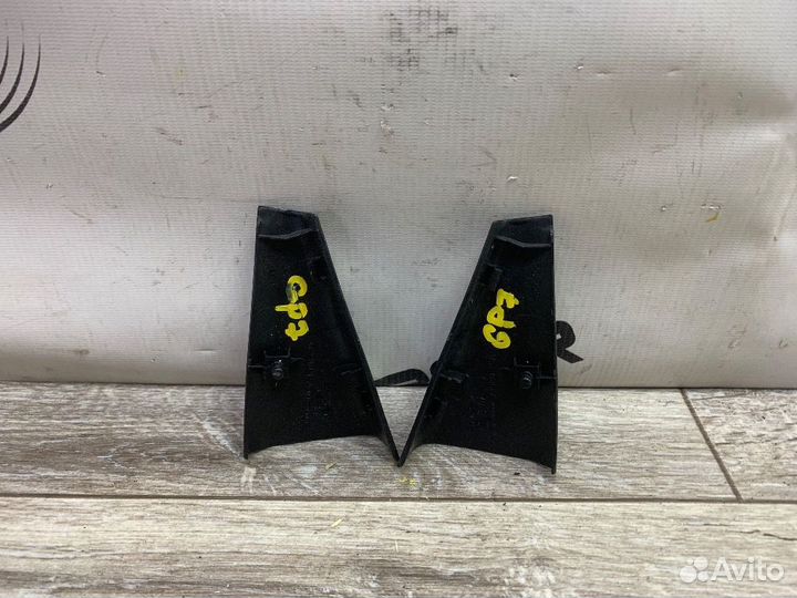 Уголок двери Honda Shuttle II (2015—2019)