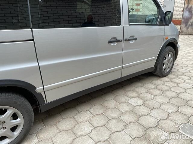 Накладки на пороги Mercedes Vito W638