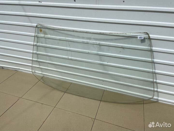 Стекло лобовое Volkswagen Golf 2