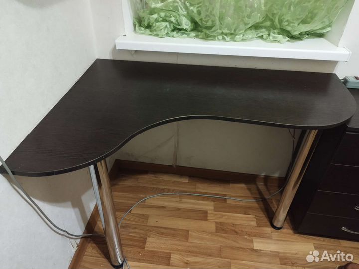 Стол для школьника