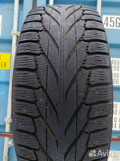 Nokian Tyres Hakkapeliitta R2 SUV 265/65 R17 116R