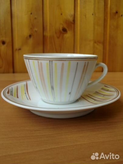 Сервиз чайный белый с полосками (б/у)