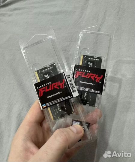 1 на 16gb 3200 mhz Kingston Fury Impact