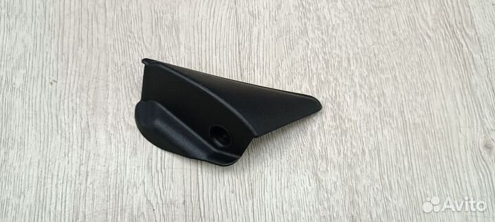 Уголок накладка крыла Renault megane 2 Прав