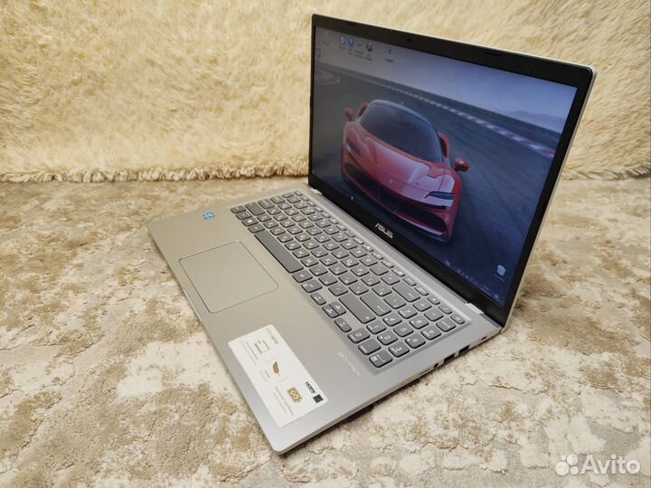 Мощный ноутбук Asus SSD