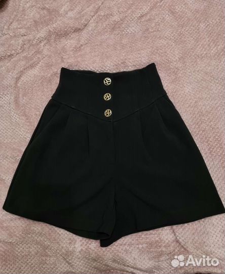 Шорты костюмные