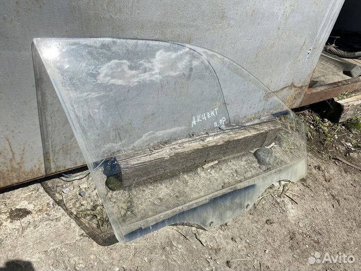 Стекло Hyundai Accent
