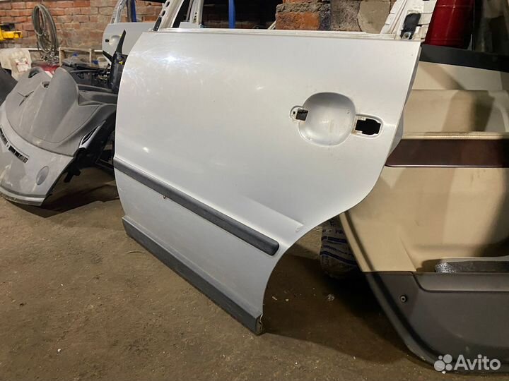 Дверь Задняя Левая Volkswagen Passat b5 Универсал