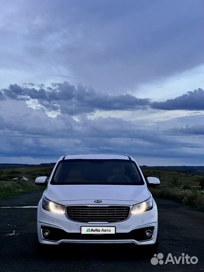 Kia Carnival 2.2 AT, 2017, 99 300 км