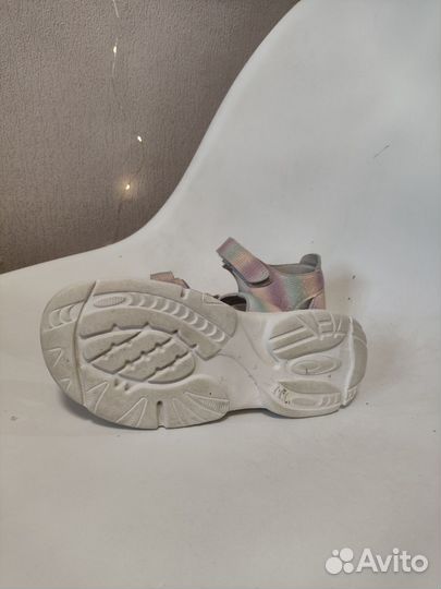 Сандалии для девочки 32