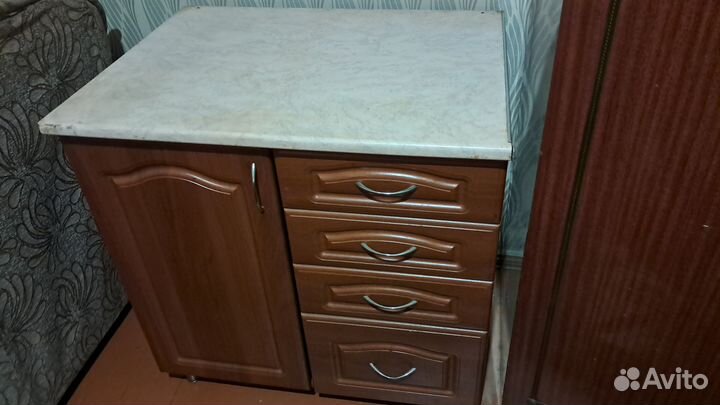 Кухонный гарнитур угловой б/у