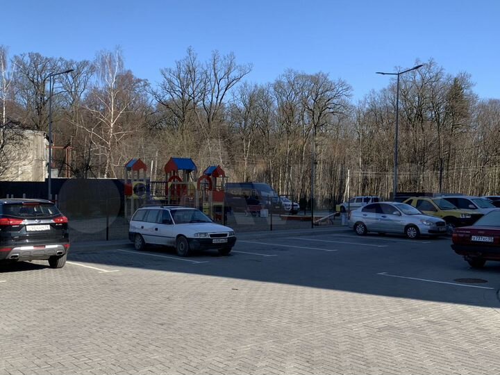 2-к. квартира, 61,9 м², 1/10 эт.