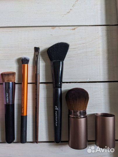 Кисти для макияжа Real Techniques, Shiseido, mufe