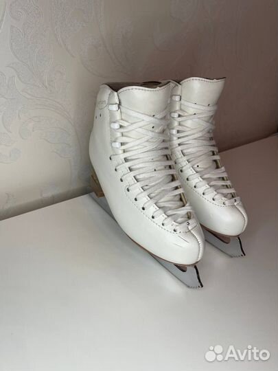 Фигурные коньки edea overture 225