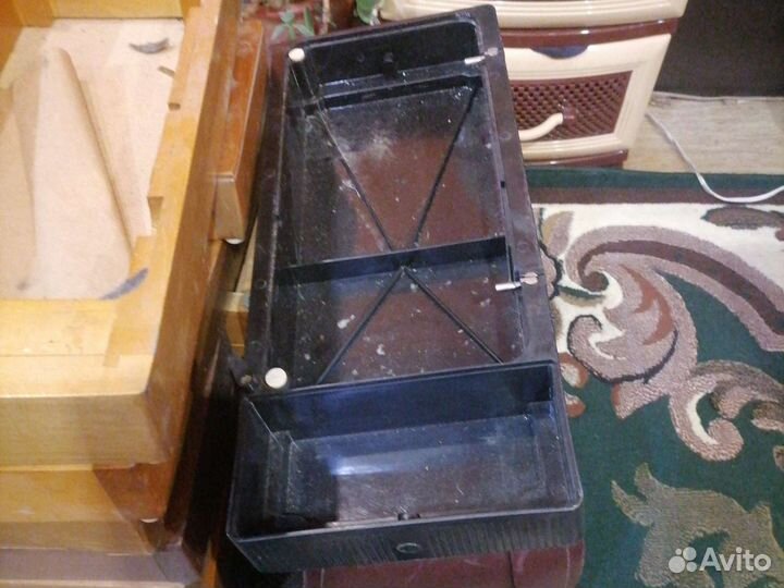 Поддон для швейной машины