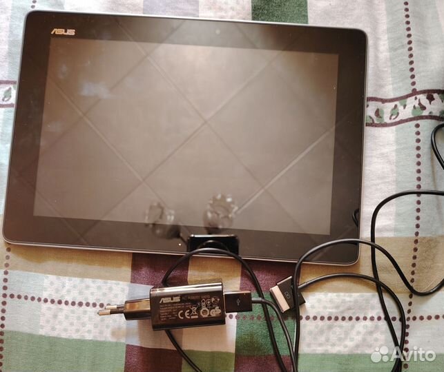 Планшет Asus TF 300TG